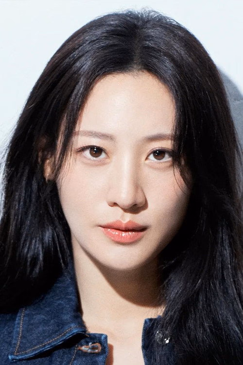 Claudia Kim